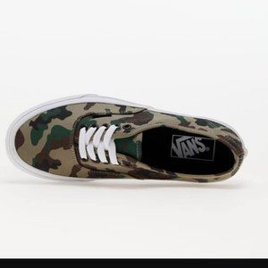 Vans Camo Unisex sneakers green and white - ladies size 10  Men size 8.5